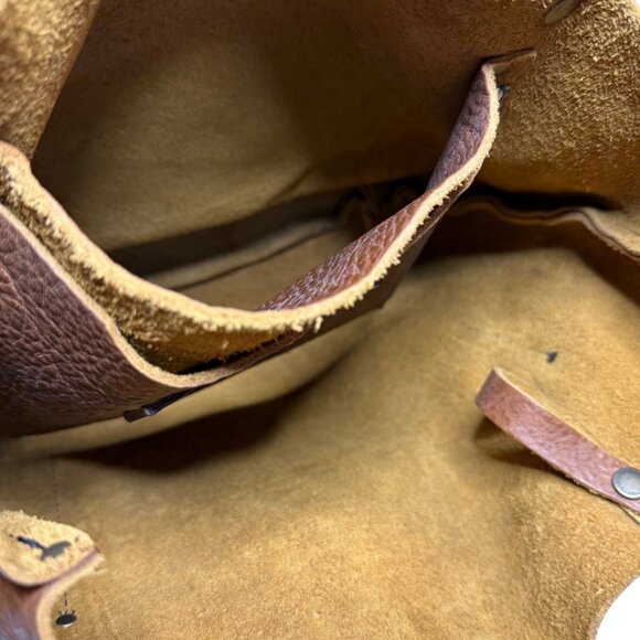 Portland Leather Classic Tote Bag Pebbled Nutmeg w Tassel Charm - Picture 10 of 11